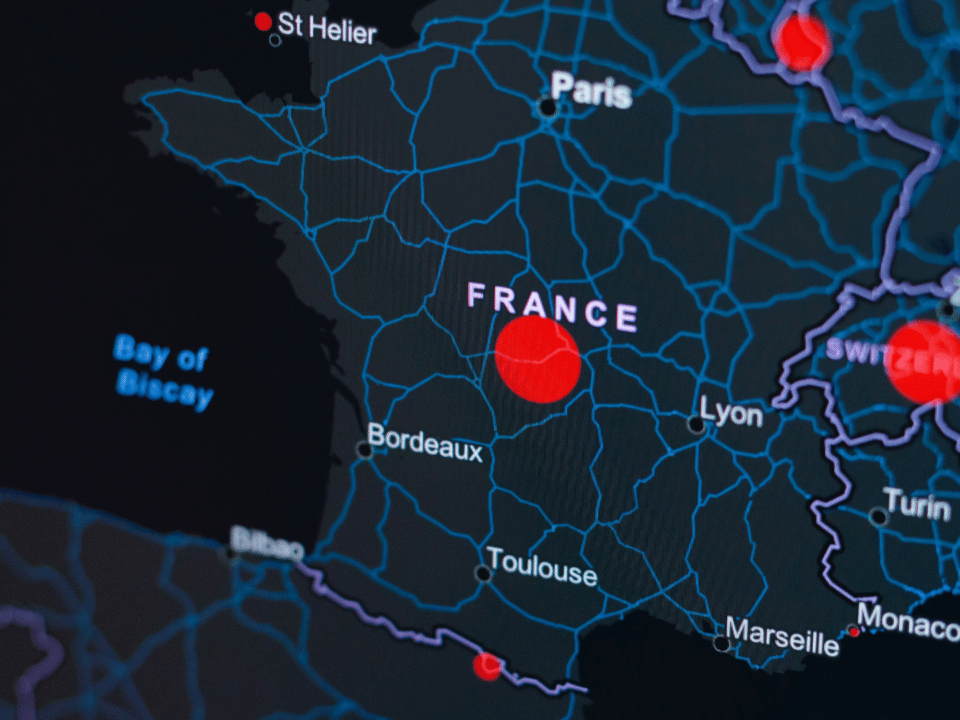 Digital map of France highlighting major cities such as Paris, Lyon, and Marseille, symbolizing European logistics routes and e-commerce network connections.